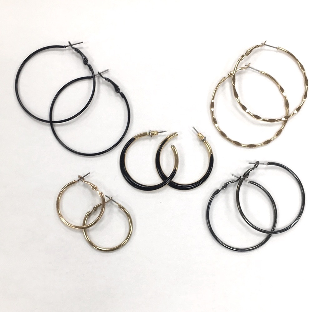 Lot Of 5 New Hoop Easy On Earrings Black & Gold